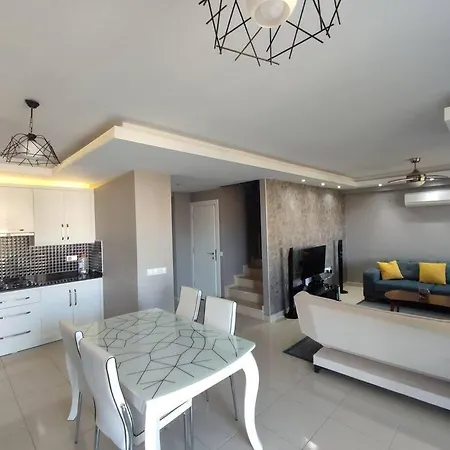 Шикарный Дуплекс 2+1 С Панорамным Видом На Горы! 알란야